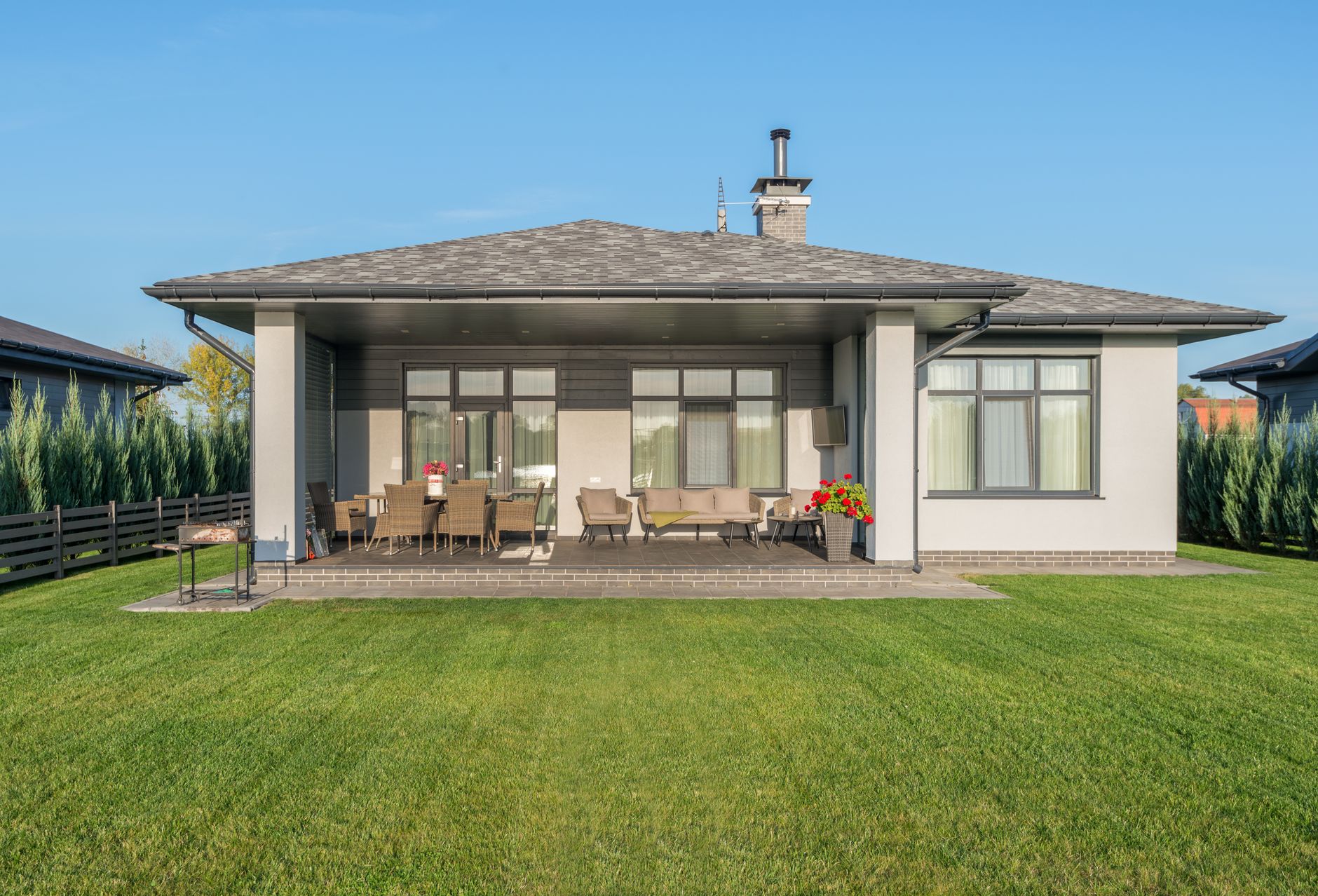 Full Yard Redesign – Seguin